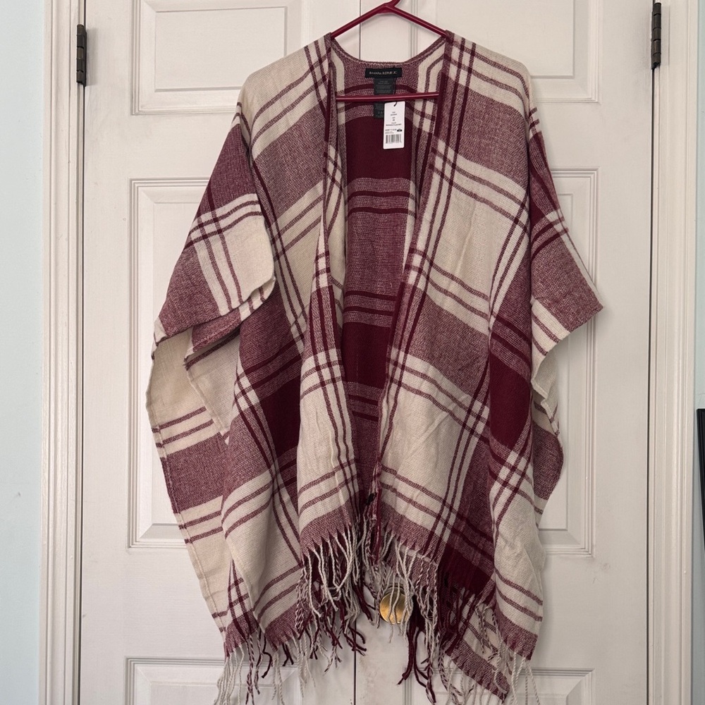 Banana Republic Cashmere Blend Wrap in Burgundy and Cream